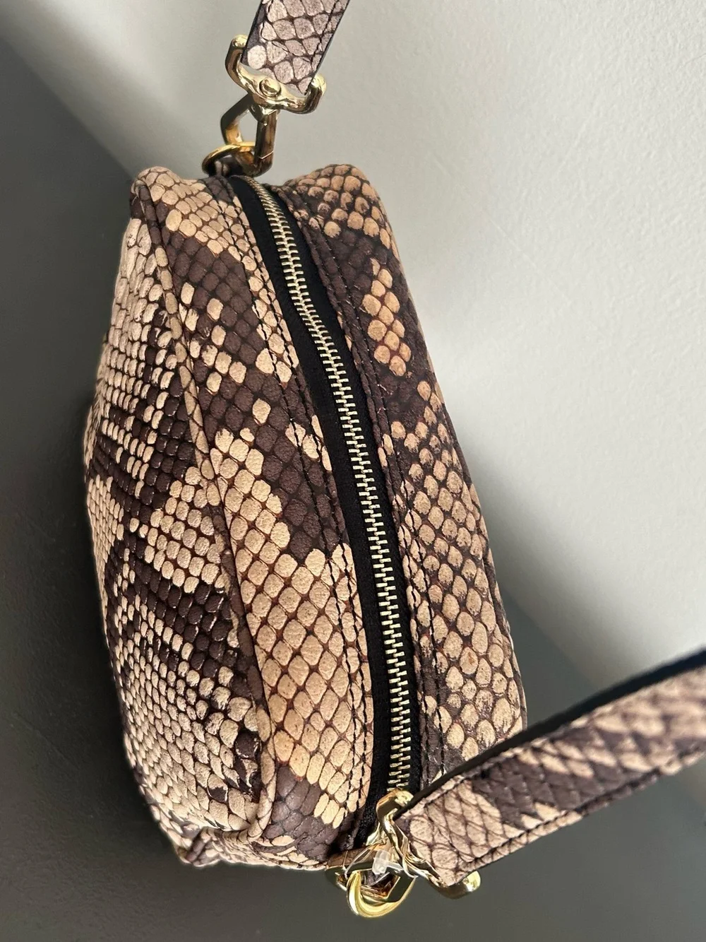 INNUE Made in Italy Leather Python Snake Print Crossbody Camera Bag